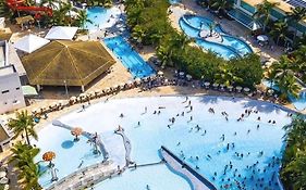 Lacqua diRoma - Piscina de Ondas Exclusiva